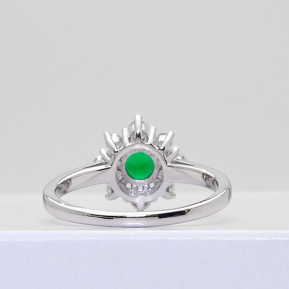 Stunning Emerald Simulant Green Stone 925 Sterling Silver Ring,  Stamped 925 - Picture 6 of 9